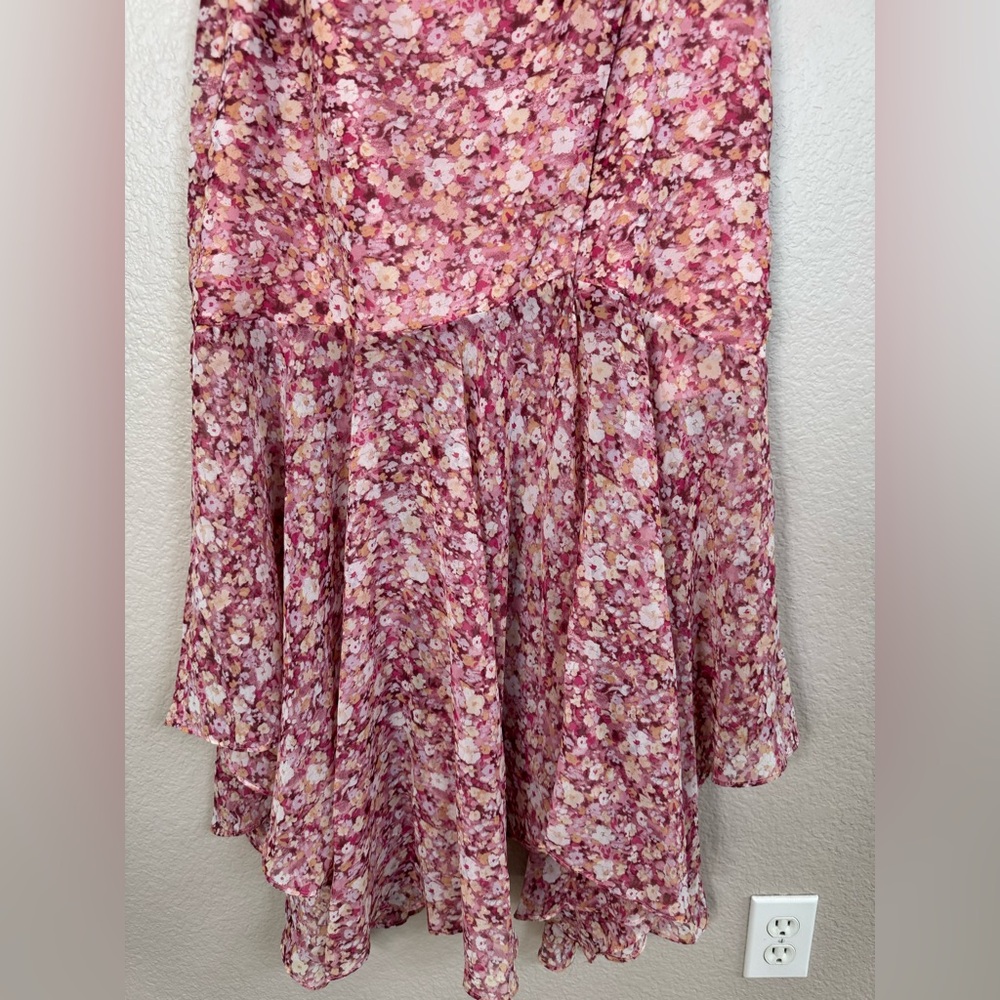 Astr One-Shoulder Pink Floral Midi Dress - Picture 12 of 16